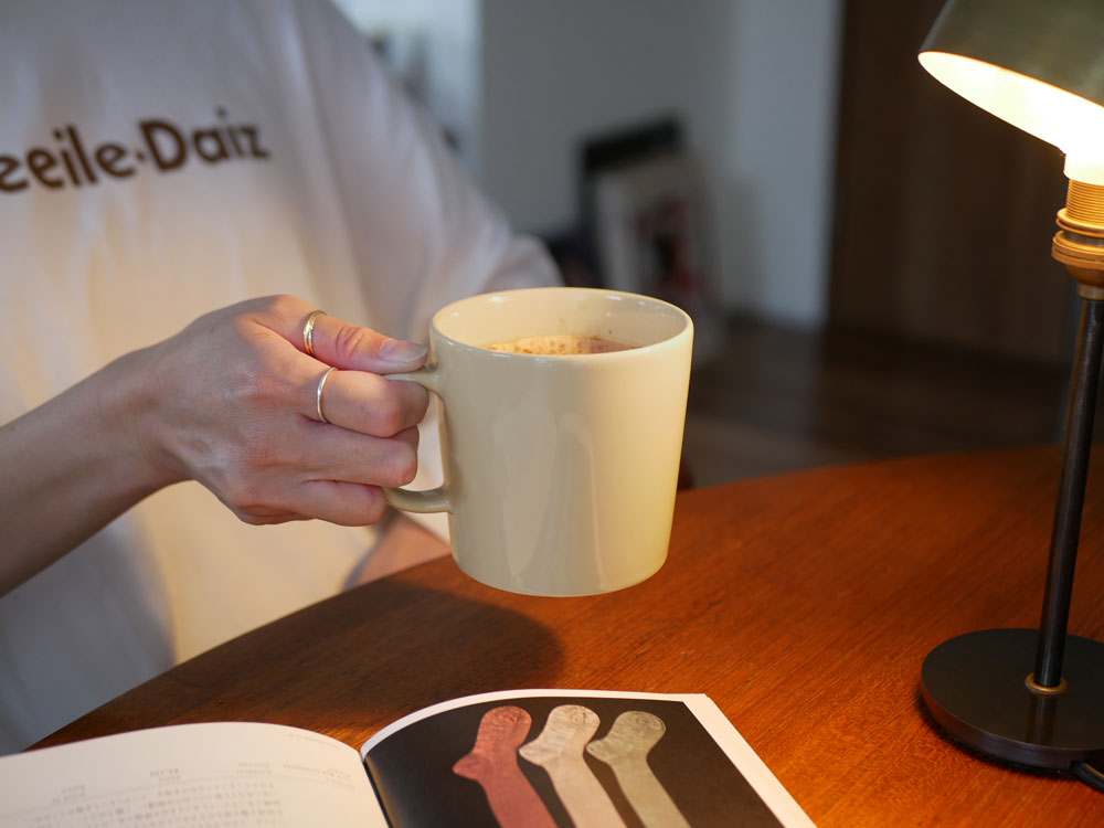 イッタラ ティーマ マグの磁器製コーヒーカップ（約300ml）