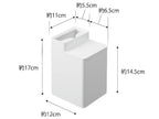 白いタワー製クリーナーシート収納付きトイレワイパースタンドがバスルームの洗面台に設置されている様子