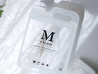 透明なプラスチックボトルにラベルが貼られた【Mclean】アルカリ電解水クリーナー2リットルのパッケージ