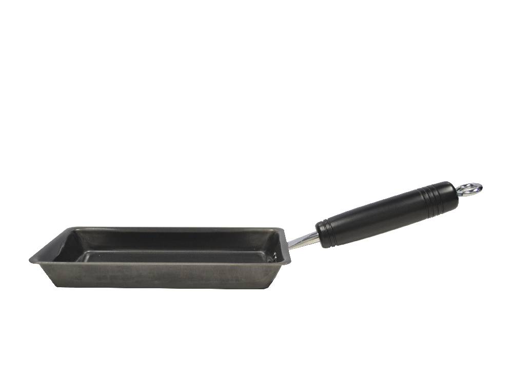 天然木取っ手の鉄製玉子焼き器